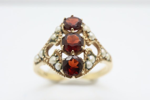 Edwardian 9ct Gold Garnet & Seed Pearl Dress Ring… - image 4