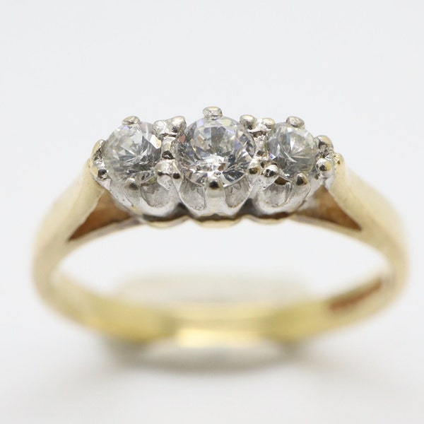 Vintage 9ct Gold Trilogy CZ Ring, Size EU 9