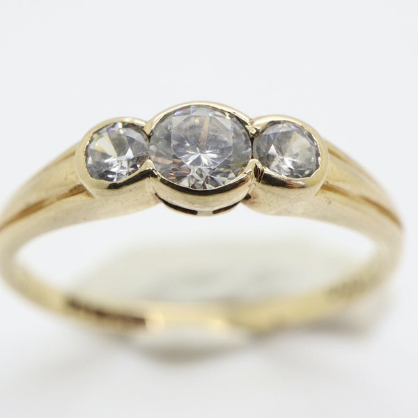 Vintage 9ct Gold Trilogy CZ Bague de Fiançailles, Taille 11.5