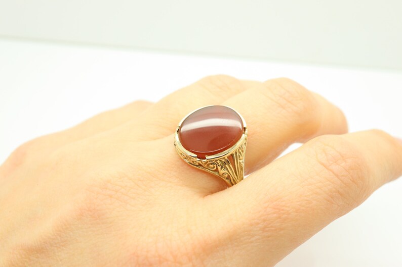 Vintage Carved 9Ct Gold Carnelian Signet Ring, Size EU 20.5 image 8