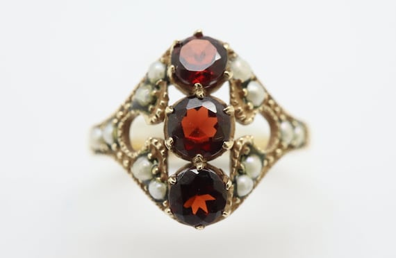 Edwardian 9ct Gold Garnet & Seed Pearl Dress Ring… - image 1