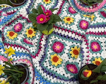 Granny Square Blanket Pattern, Crochet Blanket Pattern,  Granny Squares, Floral Granny Square, Flower Granny Square, Granny Square Blanket