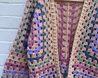 Modèle de cardigan au crochet, modèle de veste au crochet, modèle de vêtements au crochet facile, modèle de veste au crochet épais