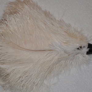 Ostrich feather duster with real ostrich feathers XL in white