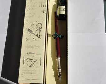 Kalligraphie Holzfeder mit Schreibfeder 0200 in braun und Tinte