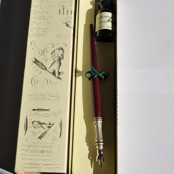 Calligraphy wooden nib with 0200 nib in brown and ink