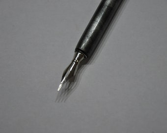 Kalligraphie Holzschreibfeder silber - schwarz mit Schreibfeder