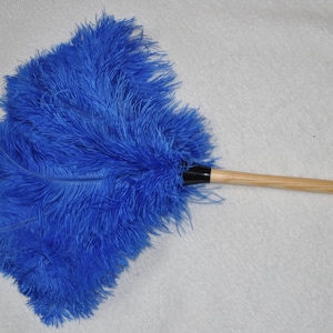 Ostrich feather duster XL with dyed feathers in blue Total length approx. 50 cm