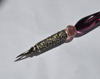 Calligraphy glass pen made of Murano glass with a metal shaft in a soft pink colour