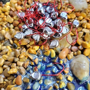 1/16th oz Crappie Jig Head - Minnow Profile v-loc