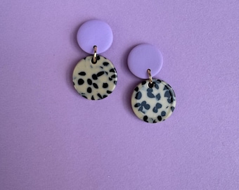 Handmade earrings in clay and acetate, lilac & Dalmatian | Round statement earrings | Lightweight and stylish
