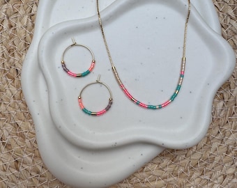 Colorful Miyuki stainless steel beaded necklace – Summery boho necklace in pink, turquoise and beige | Waterproof & Minimalist