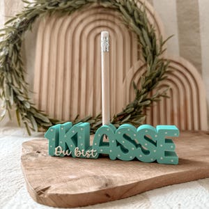 3D-printbestand - STL - 3MF - Bambu Studio - Belettering - Je zit in groep 1 - School - Potlood - Schoolkind