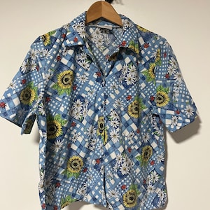 Vintage D’ALLAIRD’S sunflowers ladybugs daisies blouse