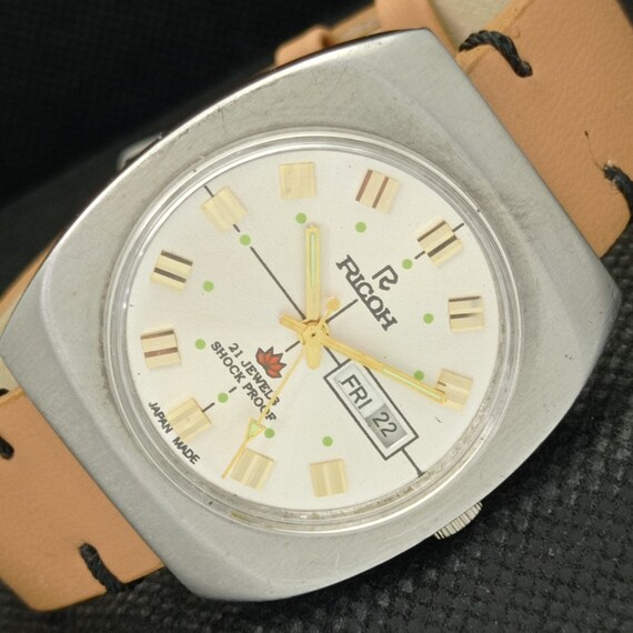 Vintage Ricoh R31 Automatic Japan Mens Day date Silver Dial Watch