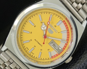 Odnowiony, zabytkowy zegarek męski Seiko 5 Automatic Japan 6309a z datą i żółtym cyferblatem, z przezroczystym tyłem, na rękę a440759-1