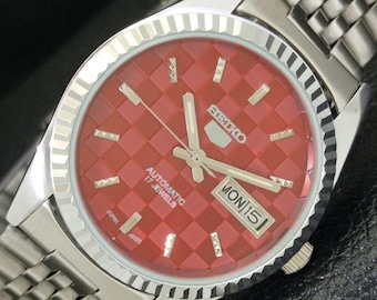 Japan Vintage Seiko 5 Automatik Refurbished 6309a Herren Day / Date Rote Farbe Zifferblatt Transparent Zurück Armbanduhr A440366-1