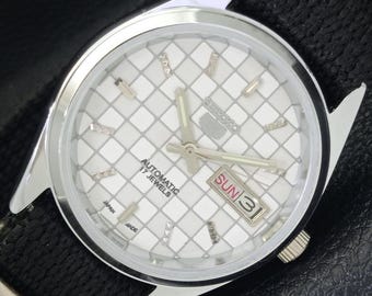 Vintage Seiko 5 Automatik 6309a Refurbished Japan Herren Day / Date Weiße Farbe Zifferblatt Transparent Zurück Armbanduhr A440239-1