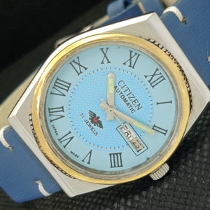 Vintage Citizen automatic 8200 japan mens day/date sky blue dial watch 570-a301303-4