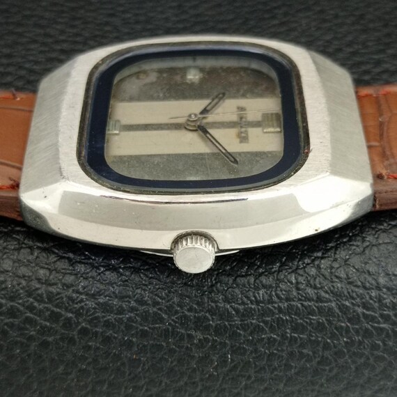 Vintage Allwyn 6300A Hand-Winding Indian Mens Original Dial Watch a706113-1 View 5