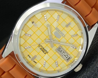 Reloj de pulsera Seiko 5 vintage automático reacondicionado, Japón 6309a, para hombre, con día/fecha, esfera amarilla, fondo transparente, a440250-1