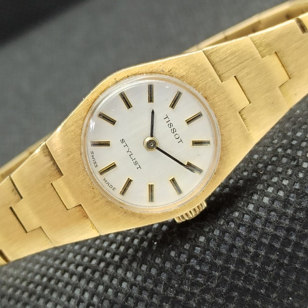 1980 Vintage Tissot stylist winding Swiss womens gold plated original dial watch a267331-2