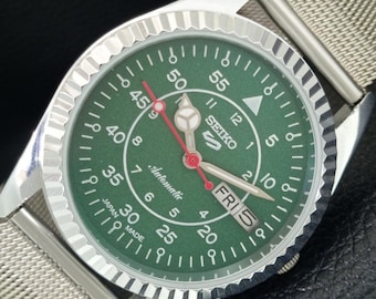 Refurbished Vintage Seiko 5 Automatic Japan 6309a Mens Day/Date Green Color Dial Transparent Back Wrist Watch a442915-1