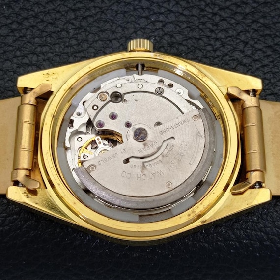 GENERATIONSEX 金テ Vintage Refurbished Citizen Automatic 8200 Japan Mens Day/date