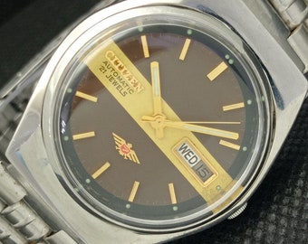 Vintage Citizen automatic 8200 Japan mens day/date original dial watch 606-a314440-4