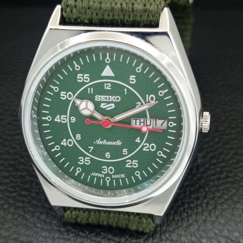 Vintage Seiko 5 Automatic 6309a Renoverad Japan Herrarmbandsur med dag/datum, grön urtavla och transparent baksida a442196-1 bild 4