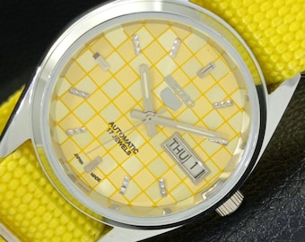 Vintage Seiko 5 Automatic 6309a Japan Mens Refurbished Day/Date Yellow Color Dial Transparent Back Wrist Watch a440240-1