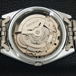 Vintage Seiko 5 Automatic 6309a Refurbished Japan Mens Day/Date Roman Figure Black Color Dial Transparent Back Jubilee Strap Watch a442119-1 image 10
