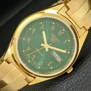【美品】SEIKO 5 TVスクリーン 自動巻き腕時計 グリーン ヴィンテージ 稼働品✨️SEIKO5 グリーン文字盤 自動巻 デイデイト - メルカリ
