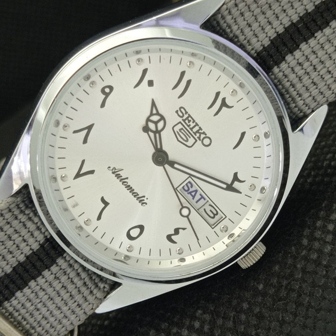 Seiko 5 grid dial best sale