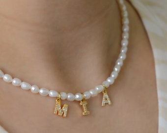 Gold Mother of Pearl Letter Initial Necklace Freshwater Pearl Choker Necklace Gold Filled Charms Anti Tarnish Jewelry Waterproof Necklace
