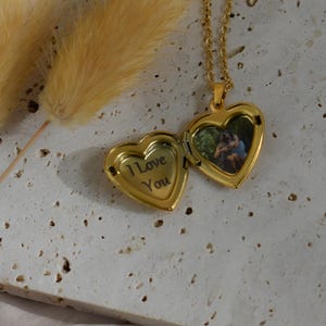 Heart Locket Jewelry Gold Necklace Sign Lovers Gift for Her Woman Love pendant Heart Picture Locket Personalized Waterproof Mothers Day Gift