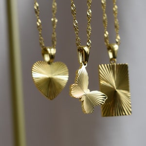 Gold Schmetterling Herz Rechteck Anhänger Halskette · Bar Karte Shine Light Signet Schmuck · Einzigartiges Geschenk für Frauen Freundin Sie Anpassbar
