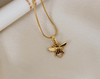 Gold Filled Bee Necklace Vintage Choker Animal Honey Amber Bee Necklace Hoop Set Gold Jewelry Gold Chain Necklace Unique Gift Her BFF Woman