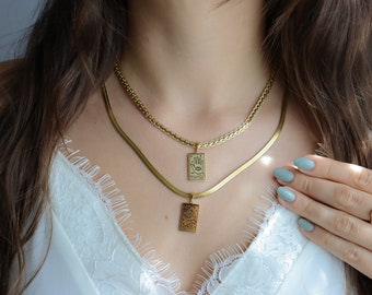 Gold Filled Rectangle Zodiac Sign Tarot Card Necklace Herringbone Jewelry Sun Fortune Star Moon Mystic Jewelry Gifts for Mom Girl Friend Her