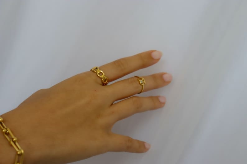 Gold Chain Ring Gold Over Stainless Steel Waterproof Vintage Style Statement Ring Signet Waterproof Jewelry Non Tarnish Finger Rings Gift image 9