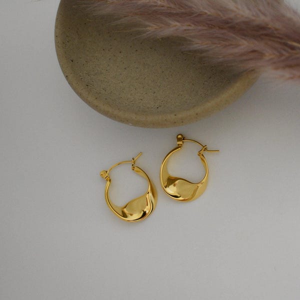 18K Gold Filled Smooth Twisted Hoop Dangle Earrings ・ Non Tarnish Jewelry Waterproof Earrings Christmas Jewelry for Woman Best Gift for Her