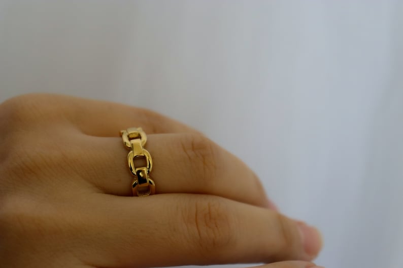 Gold Chain Ring Gold Over Stainless Steel Waterproof Vintage Style Statement Ring Signet Waterproof Jewelry Non Tarnish Finger Rings Gift image 4
