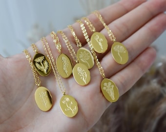 18K Gold Birth Flower Necklace Floral Necklace with Marigold and Rose Zodiac Birth Month Gold Necklace Waterproof Gold Jewelry