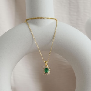 Gold Charm Necklace Choker Emerald Princess Topaz Green Zircon Pendant Diamonds Waterproof Crystal Chain Necklace Birthday Anniversary Gift
