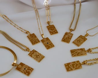 Gold Tarot Pendant Charm Necklace Love Heart Elegant Personalized Press Zodiac Sign Card Christmas Jewelry Necklace Waterproof Pride Modern