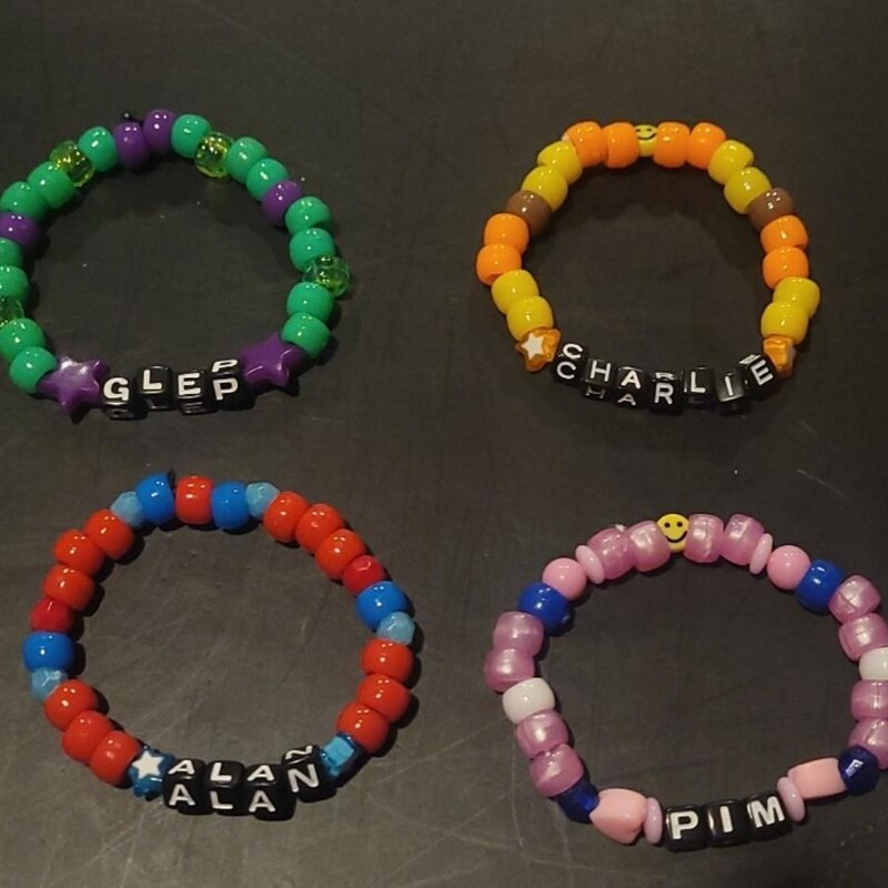 Guys N Gals - 6 Sided Enamel Cylinder Bar SMILE Bracelet