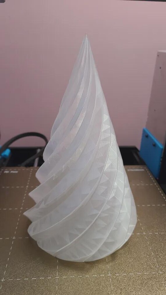 Christmas Tree Vase thumbnail 3