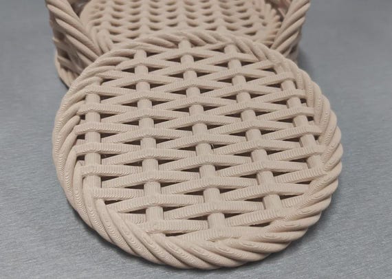 Woven Basket Coaster: Textured Drink Mat with Elevated Glass Base thumbnail 2