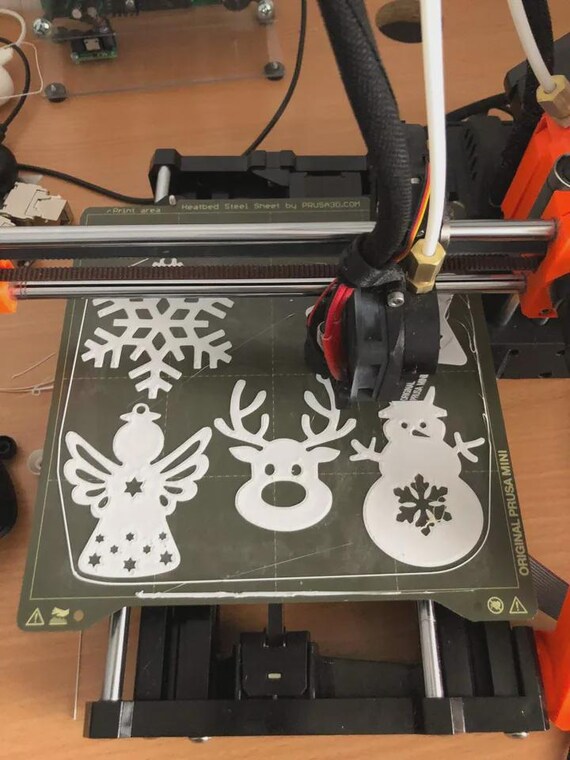 Festive Christmas Decoration thumbnail 10