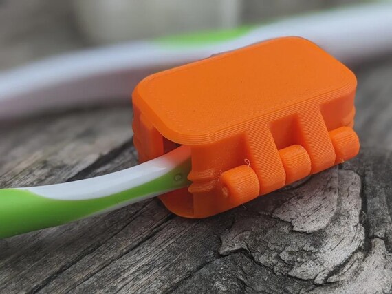 Travel Toothbrush Case, Compact Hygiene Cover (Fits Kids & Adults) thumbnail 3